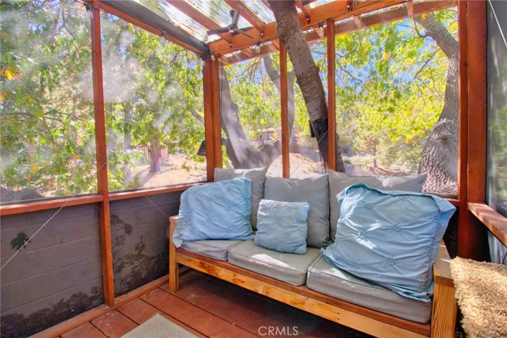 1604 Blackbird, Wrightwood, California 92397