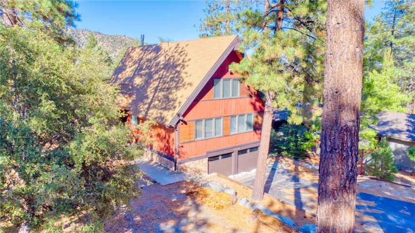 1604 Blackbird, Wrightwood, California 92397