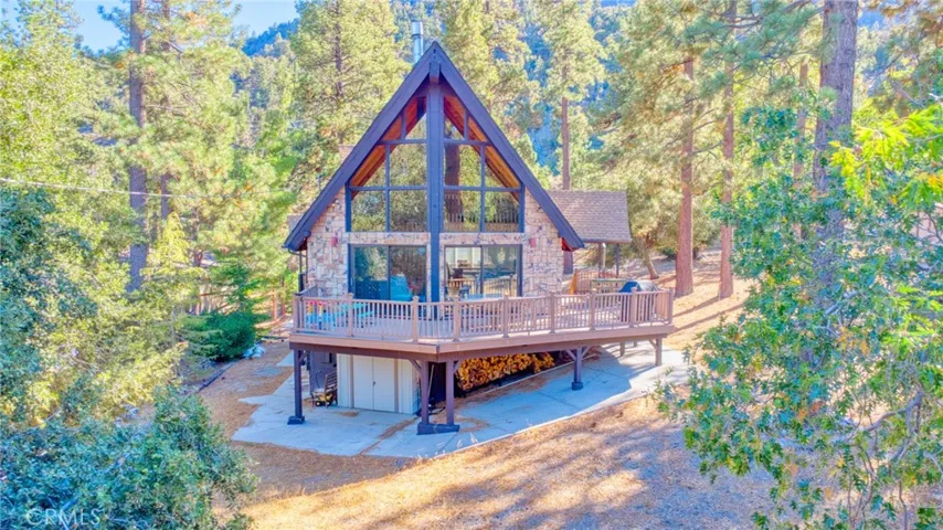 1604 Blackbird, Wrightwood, California 92397