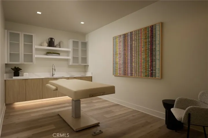 21010 Erwin Street 521, Woodland Hills, California 91367