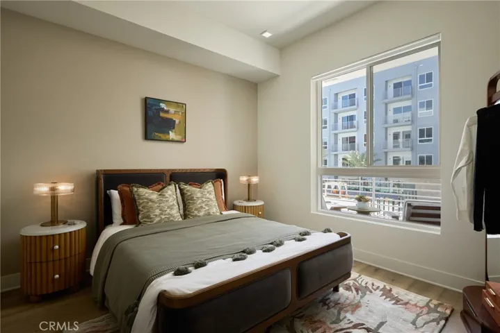 21010 Erwin Street 521, Woodland Hills, California 91367