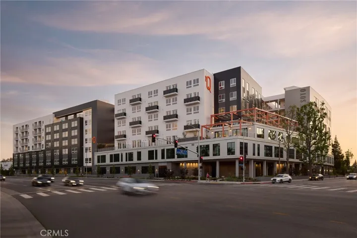 21010 Erwin Street 521, Woodland Hills, California 91367