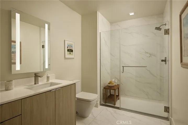 21010 Erwin Street 521, Woodland Hills, California 91367