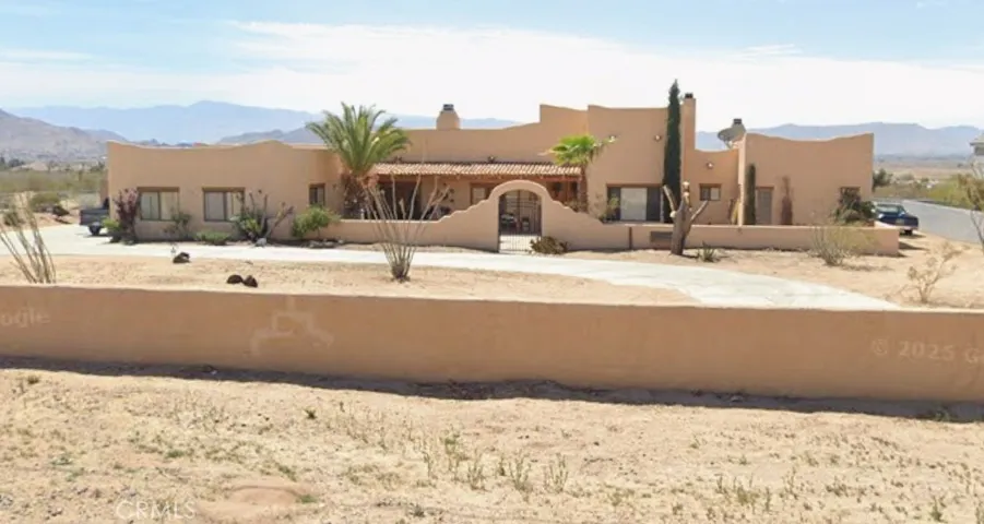 23577 South, Apple Valley, California 92307