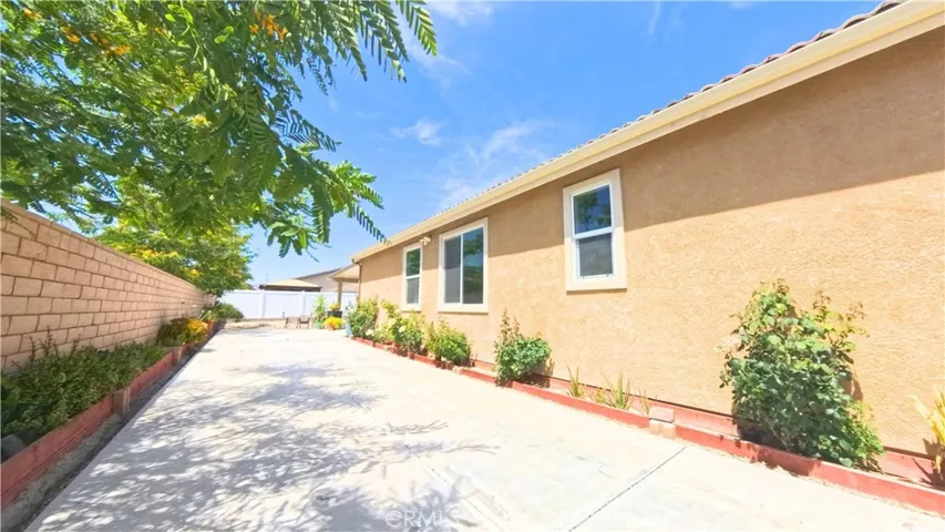 1413 Reeds, San Jacinto, California 92582