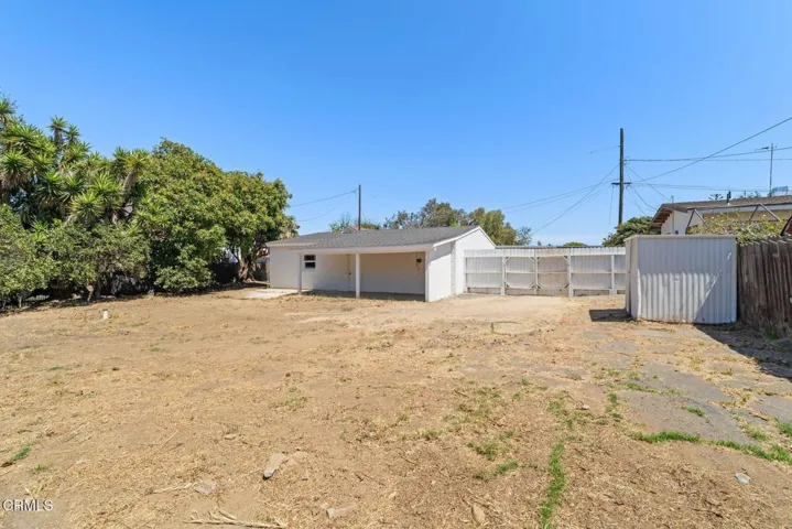 Backyard / Lot