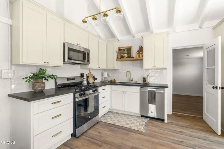 Kitchen / Third Room Access