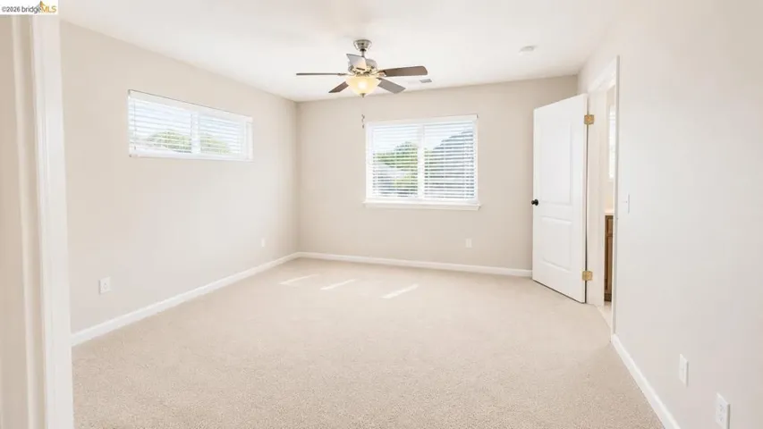 62 W Brookside Dr, Cloverdale, California 95425
