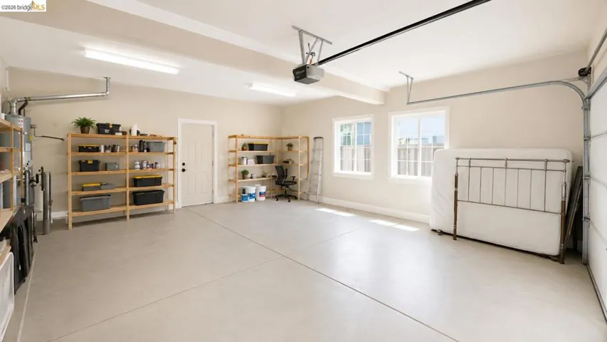 62 W Brookside Dr, Cloverdale, California 95425