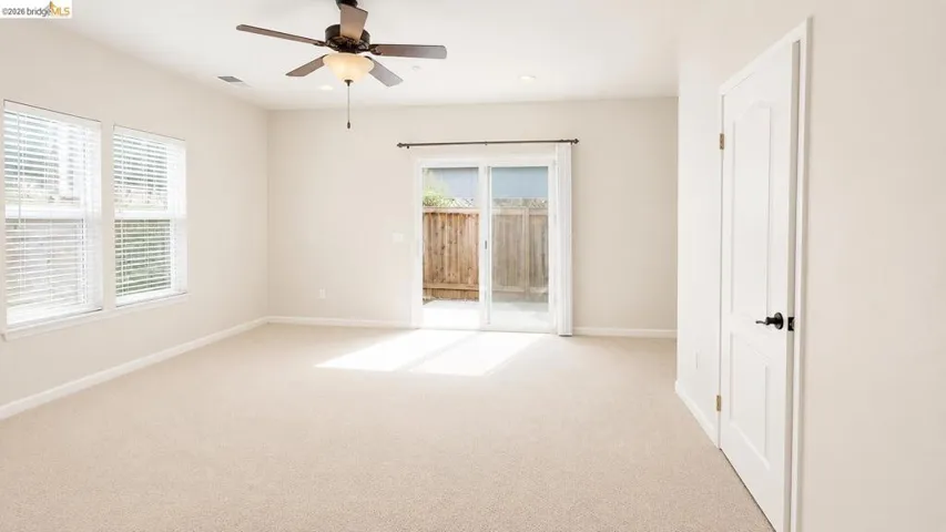 62 W Brookside Dr, Cloverdale, California 95425