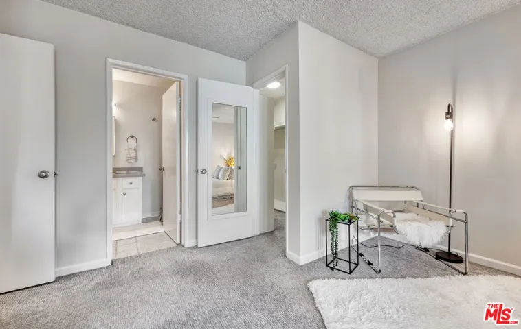 6250 Buckingham 204, Culver City, California 90230