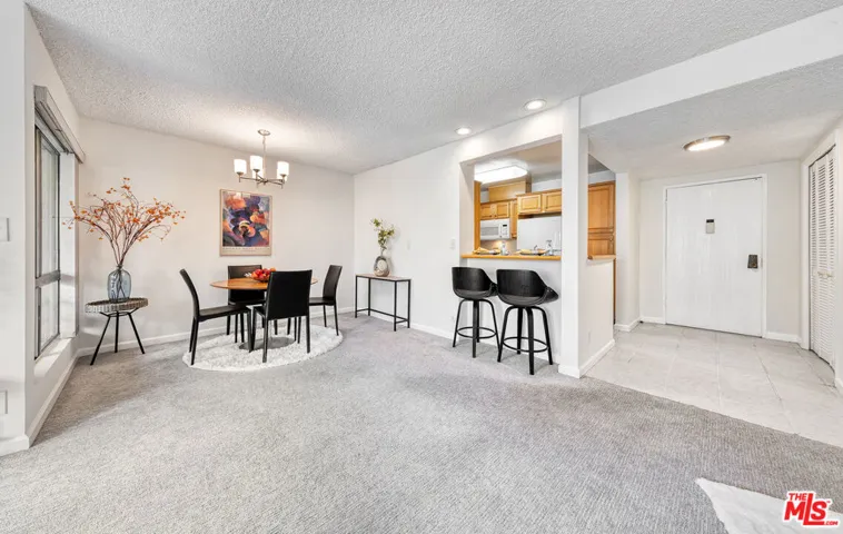 6250 Buckingham 204, Culver City, California 90230