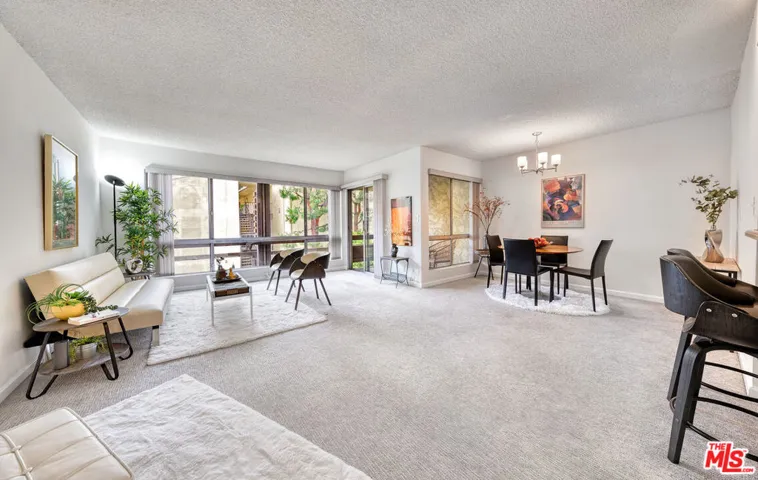 6250 Buckingham 204, Culver City, California 90230