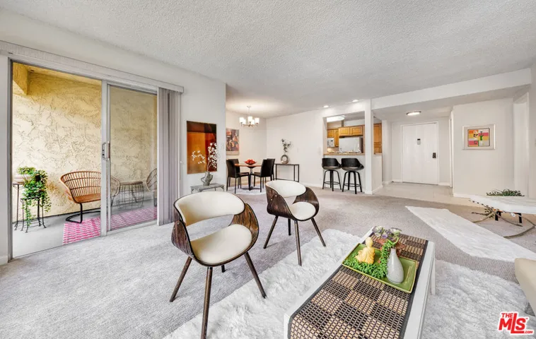 6250 Buckingham 204, Culver City, California 90230