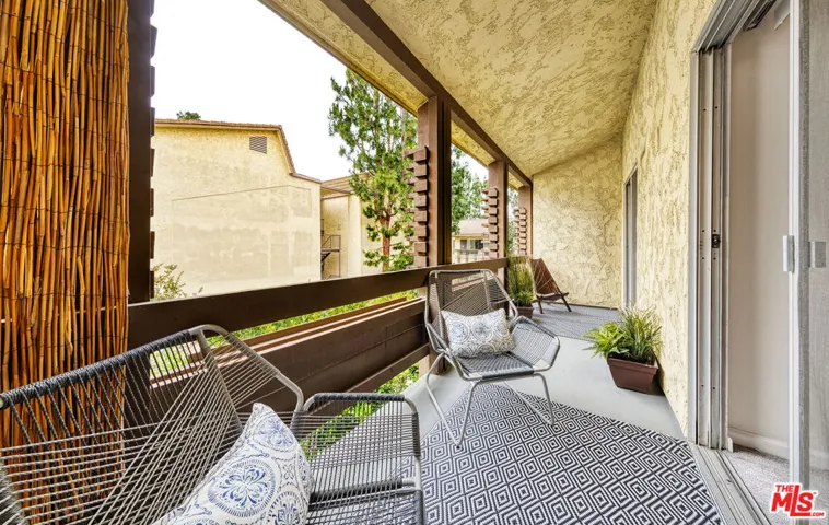 6250 Buckingham 204, Culver City, California 90230