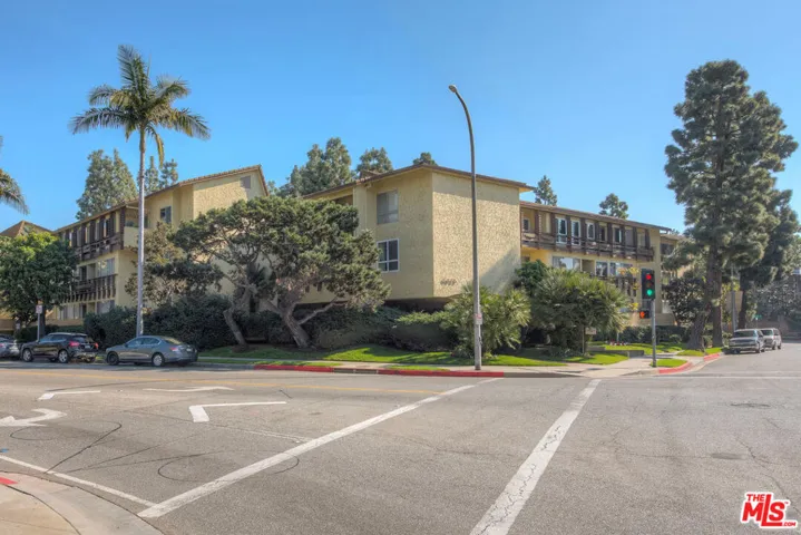 6250 Buckingham 204, Culver City, California 90230