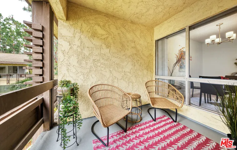 6250 Buckingham 204, Culver City, California 90230
