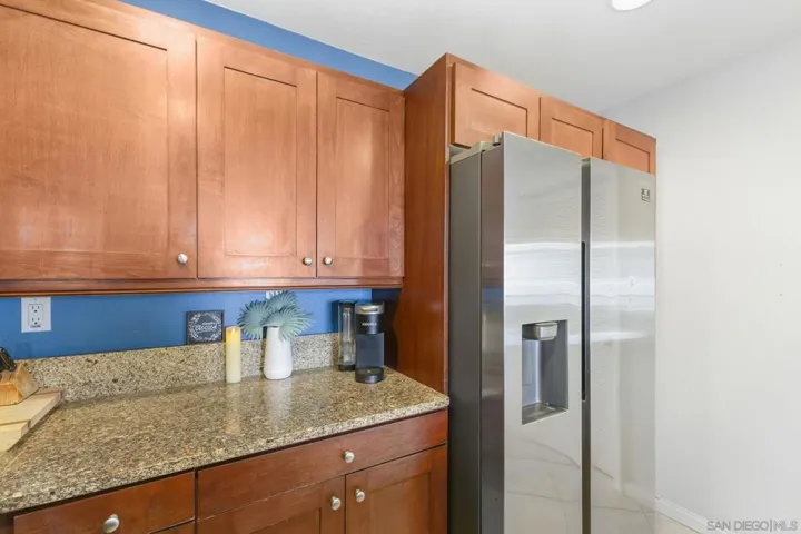 3549 Shoreline Bluff Lane, San Diego, California 92110