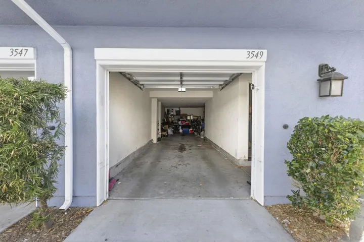 3549 Shoreline Bluff Lane, San Diego, California 92110