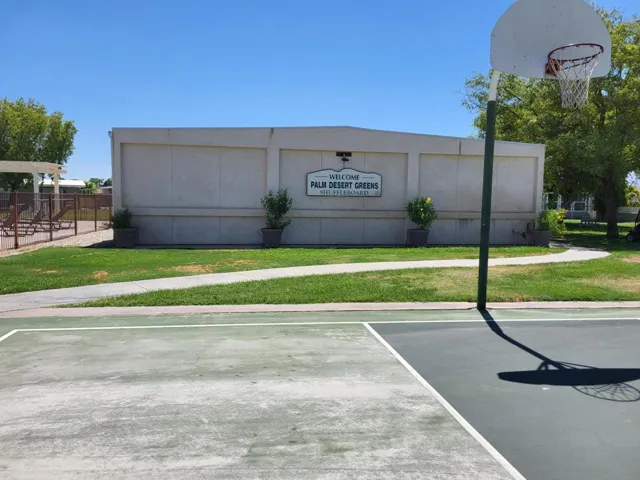 Indoor shuffle board
