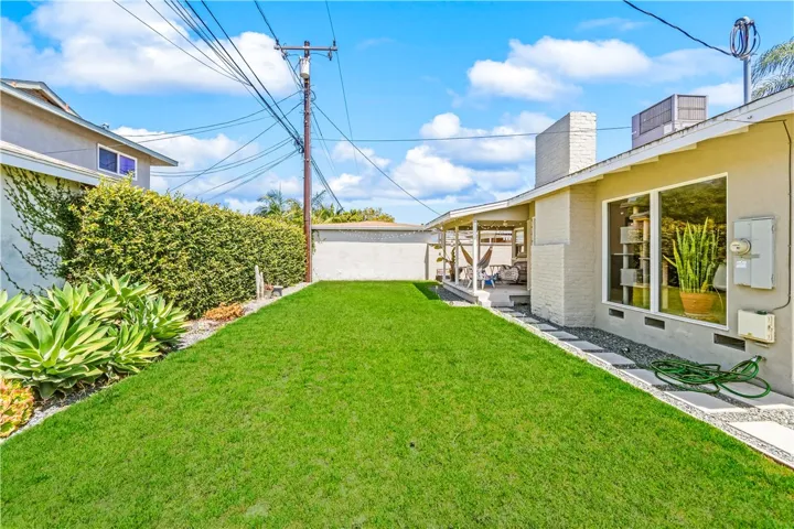 6721 E La Marimba, Long Beach, California 90815