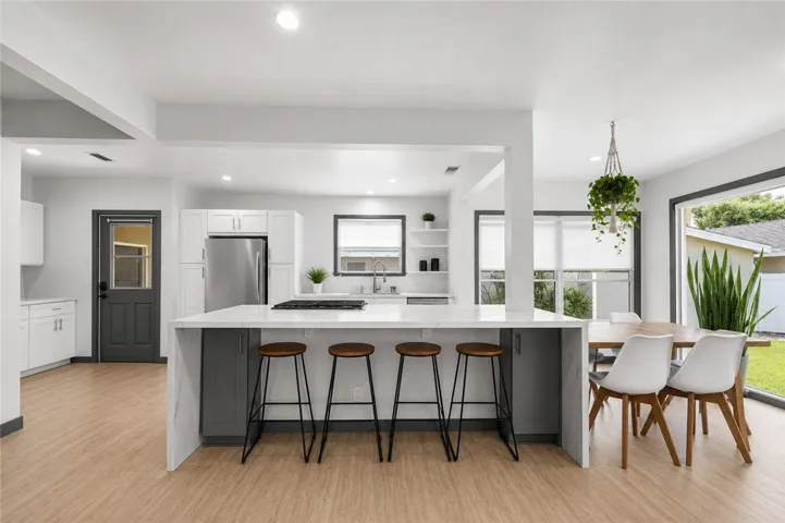 6721 E La Marimba, Long Beach, California 90815