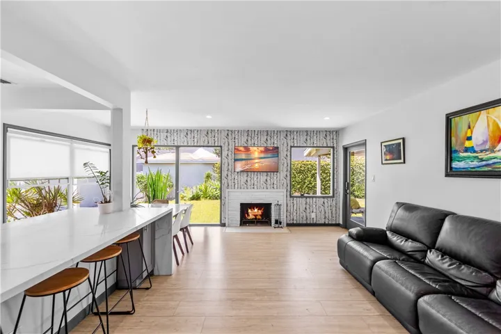 6721 E La Marimba, Long Beach, California 90815