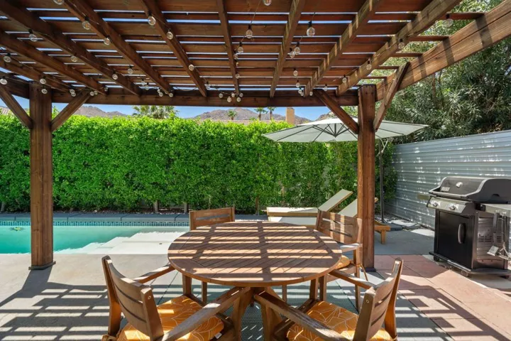 Dining outdoors