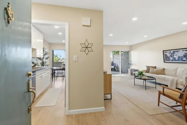 7150 Rainbow Drive 3, San Jose, California 95129