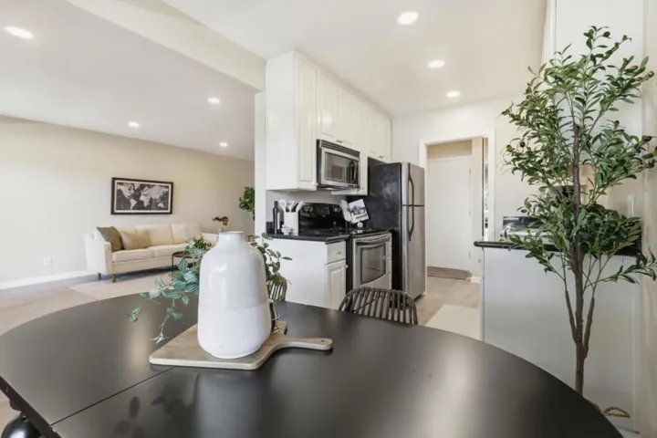 7150 Rainbow Drive 3, San Jose, California 95129