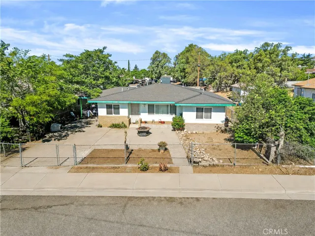 859 N Allen, Banning, California 92220