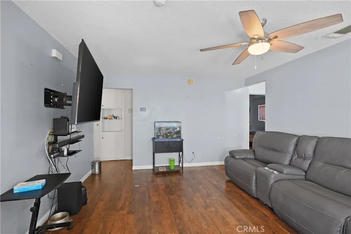 859 N Allen, Banning, California 92220