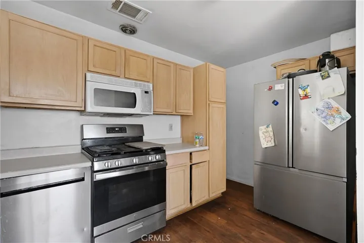 859 N Allen, Banning, California 92220
