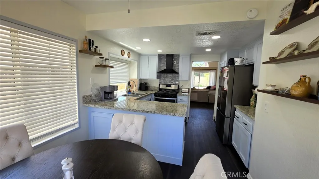 KITCHEN NOOK