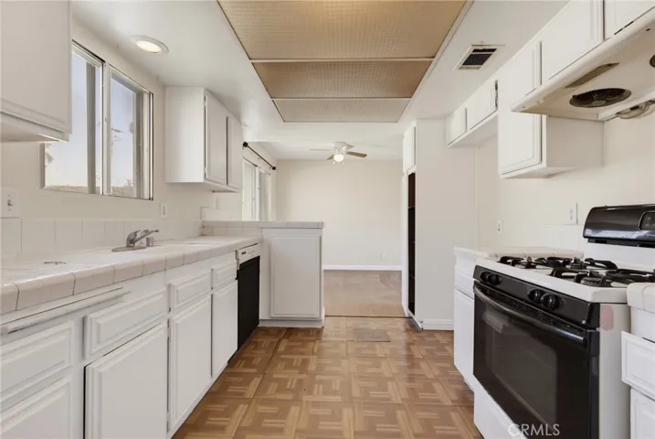 9214 Palm Street, Bellflower, California 90706