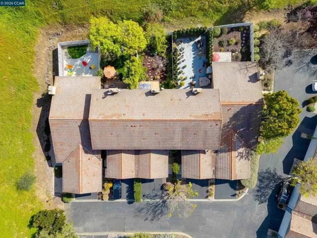 131 Ironwood, Oakland, California 94605
