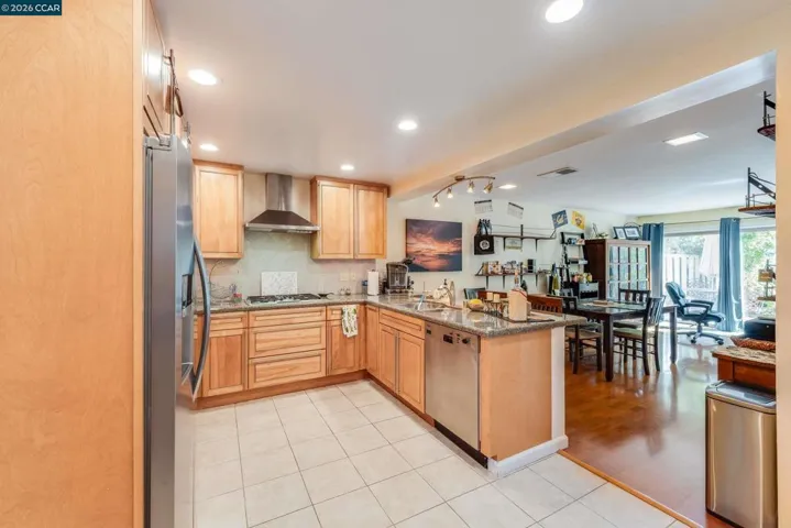 131 Ironwood, Oakland, California 94605