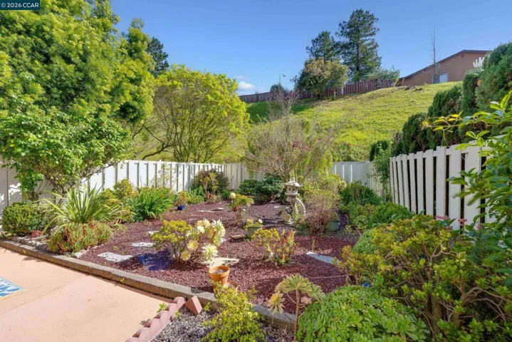 131 Ironwood, Oakland, California 94605