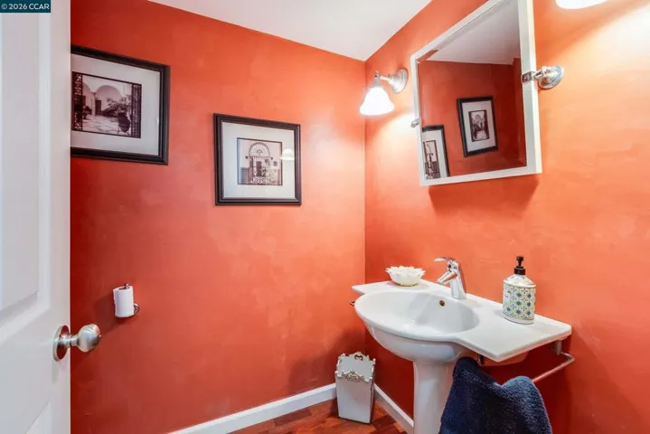 131 Ironwood, Oakland, California 94605