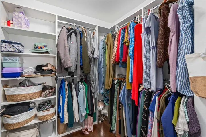 Walk-in Closet