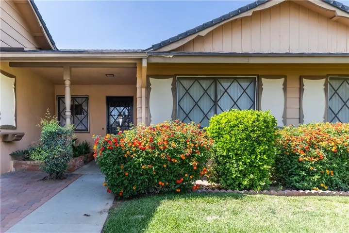 35250 Santa Rosa Drive, Yucaipa, California 92399