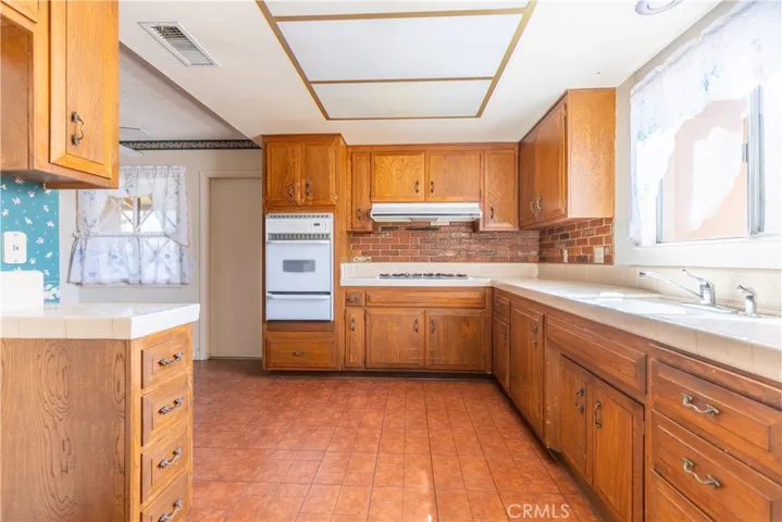 35250 Santa Rosa Drive, Yucaipa, California 92399