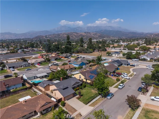 35250 Santa Rosa Drive, Yucaipa, California 92399