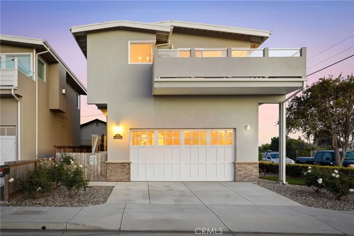 300 Mindoro Street, Morro Bay, California 93442