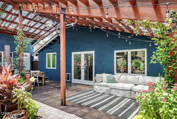 2537 Crestmoore Pl 036-mls