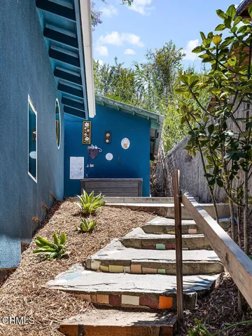2537 Crestmoore Pl 005-mls