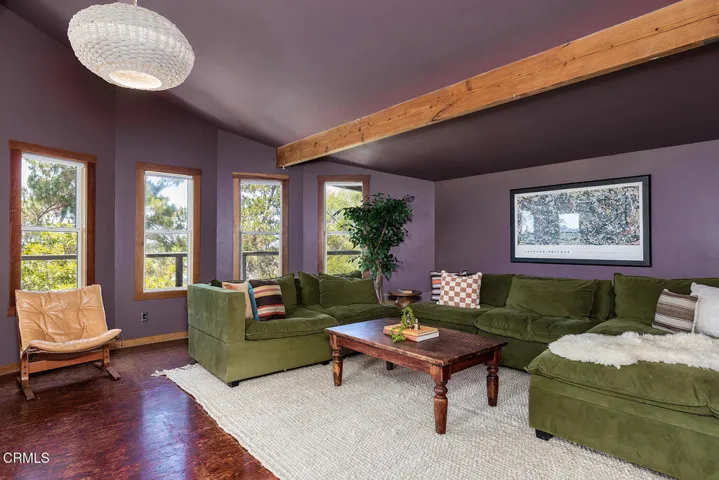2537 Crestmoore Pl 020-mls