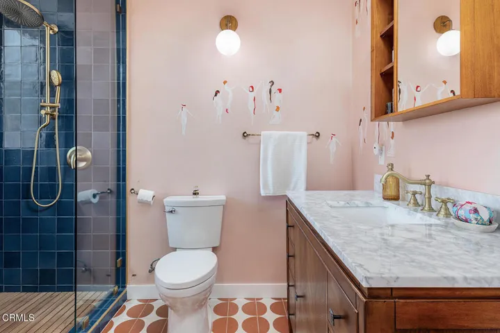 2537 Crestmoore Pl 014-mls