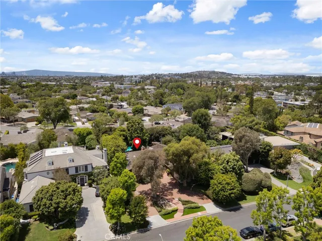 1455 La Perla, Long Beach, California 90815