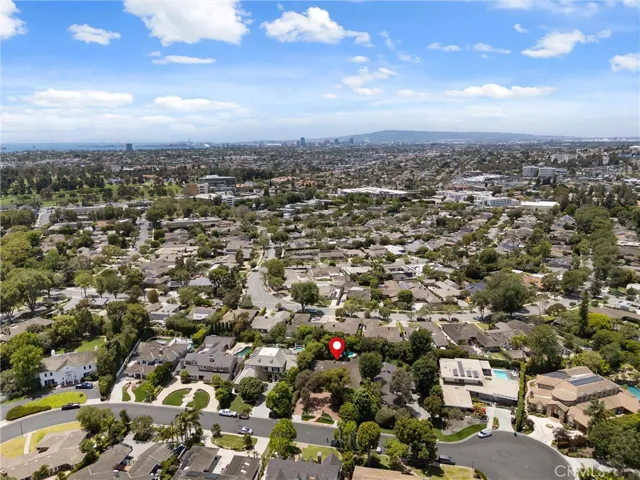 1455 La Perla, Long Beach, California 90815